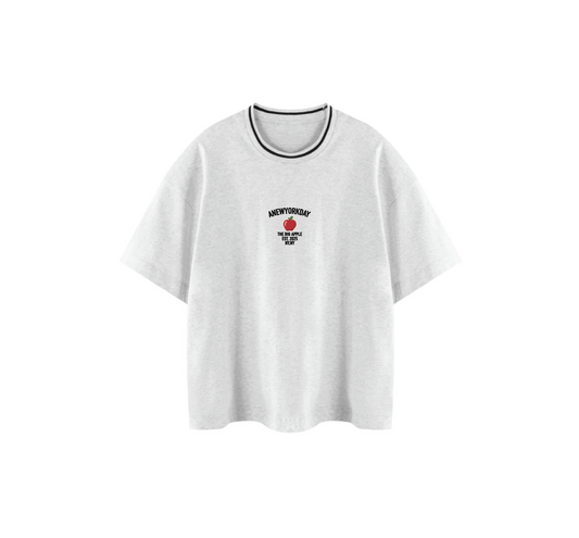 A NEW YORK DAY "BIG APPLE" TEE