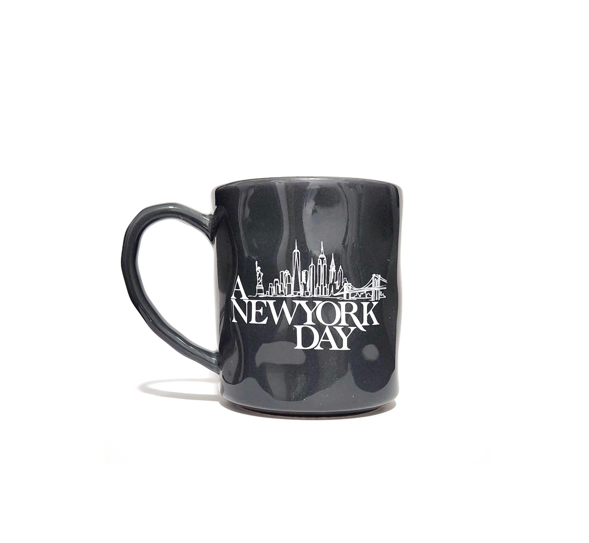 A NEW YORK DAY "SKYLINE" MUG